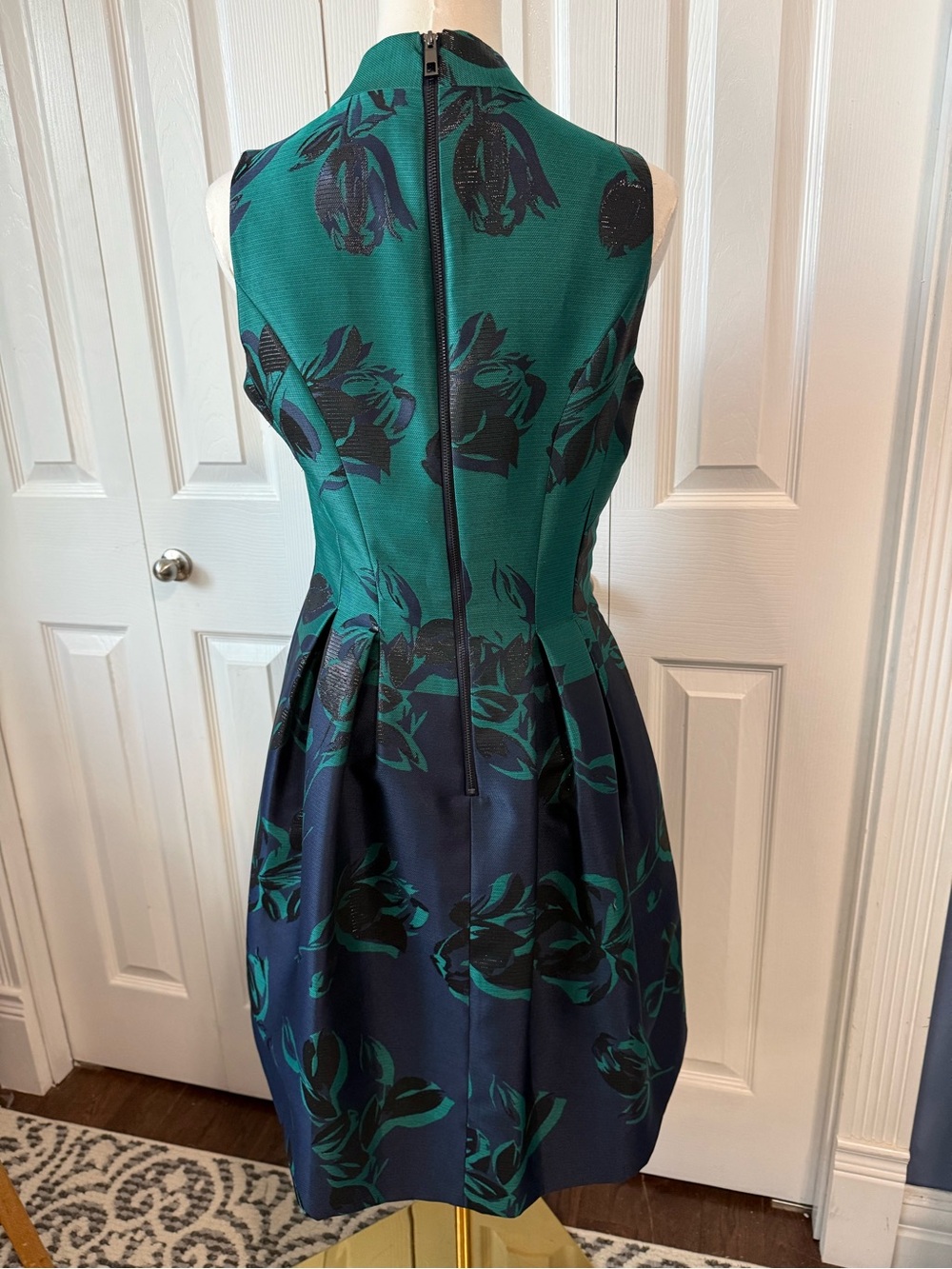 Vince Camuto Emerald & Navy Floral Jacquard Fit & Flare Cocktail Dress Sz 4 - Picture 3 of 12